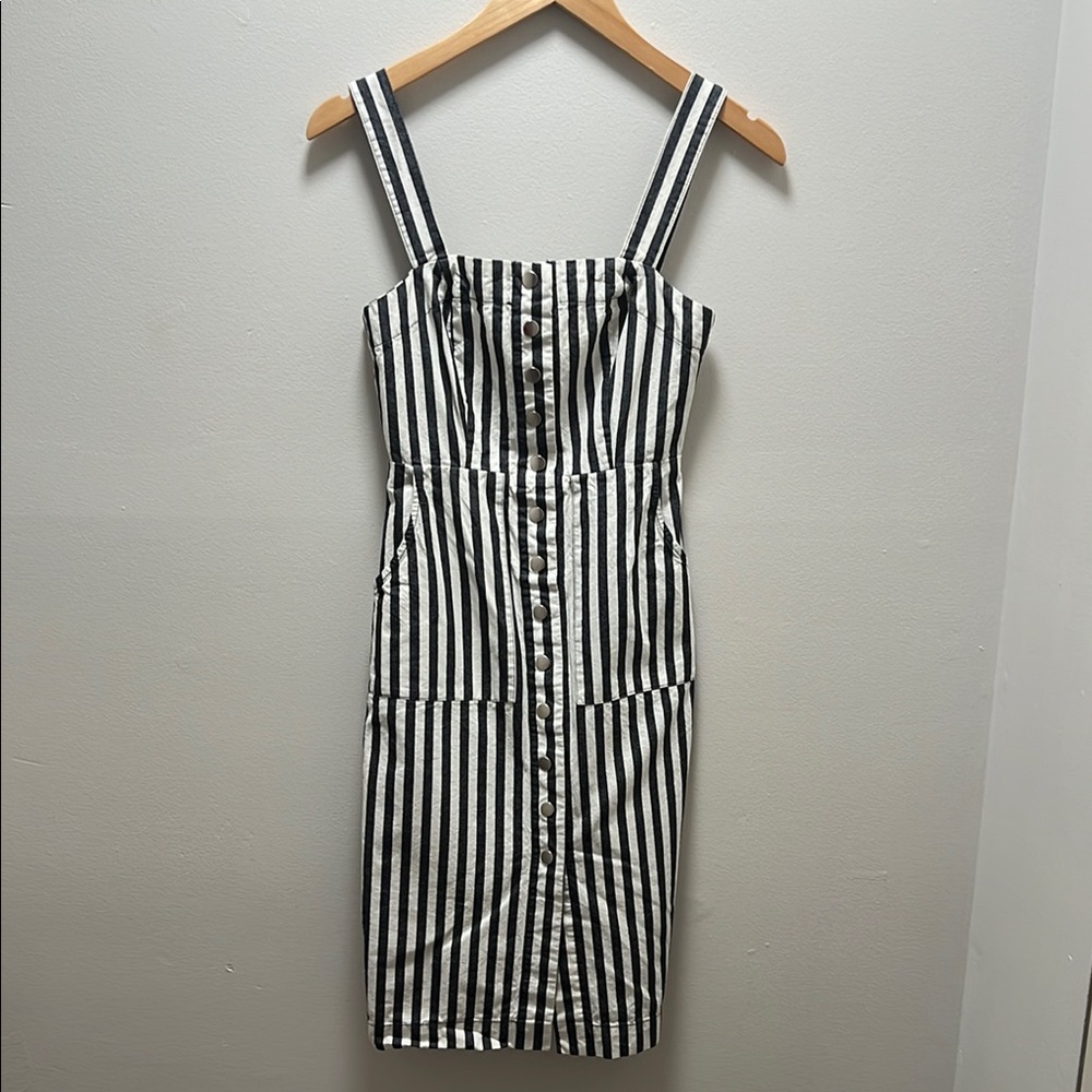 Forever 21 Striped Button-Down Dress